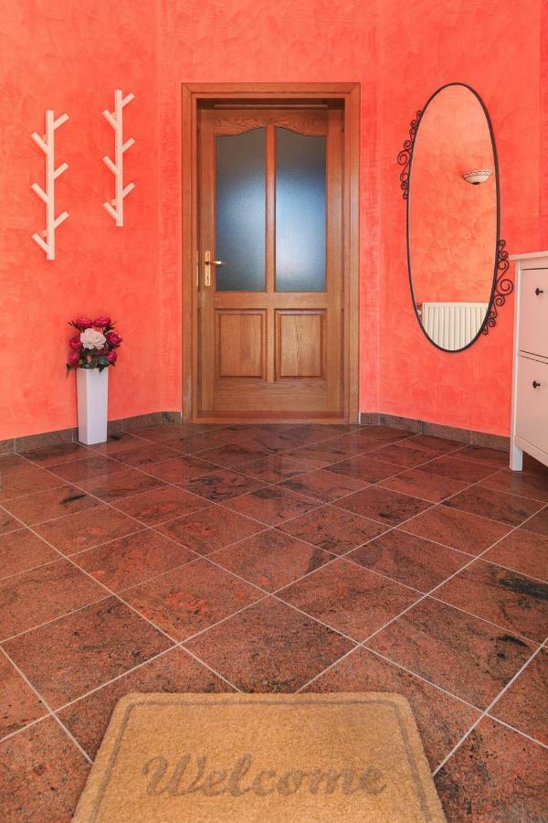 Villa Dream Srima Bagian luar foto