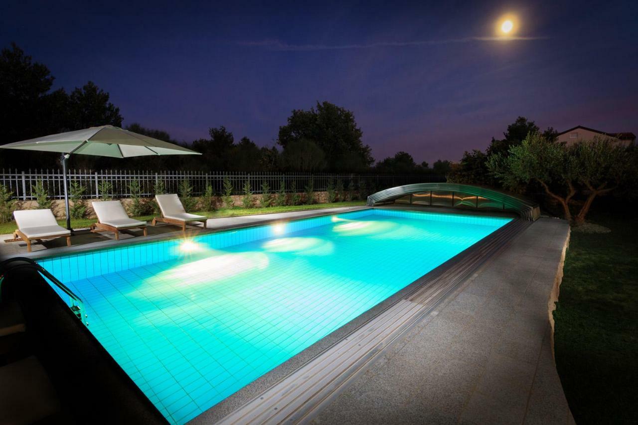 Villa Dream Srima Bagian luar foto