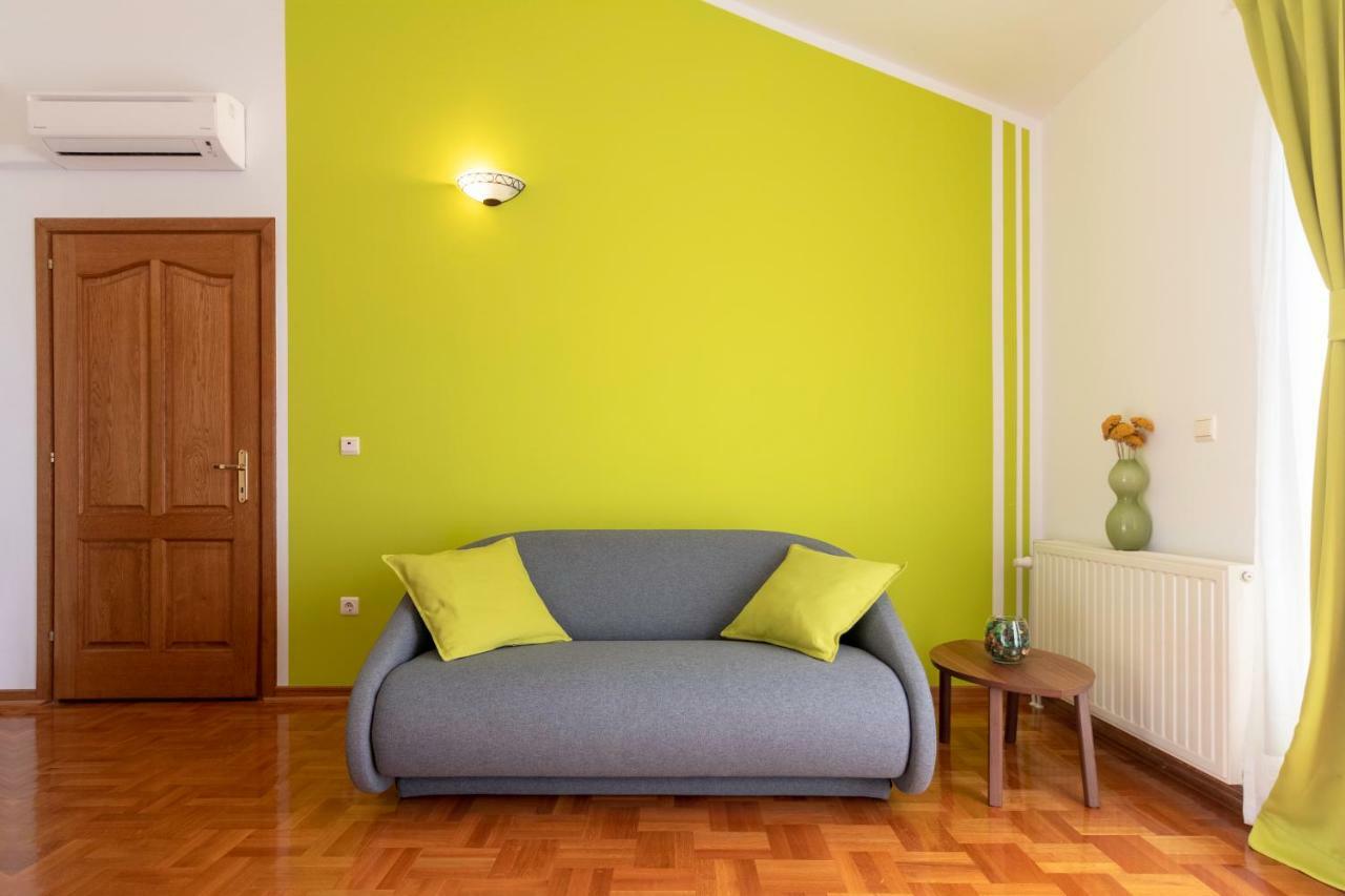 Villa Dream Srima Bagian luar foto